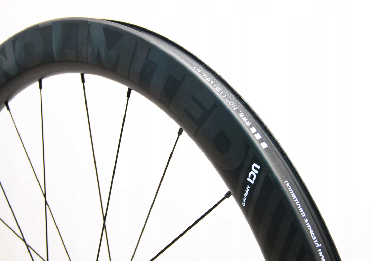 98aa3885b332bf2d9d746a65d5cced19